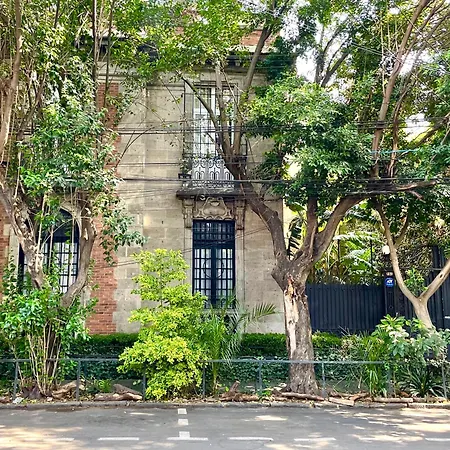 Maison Du Comte