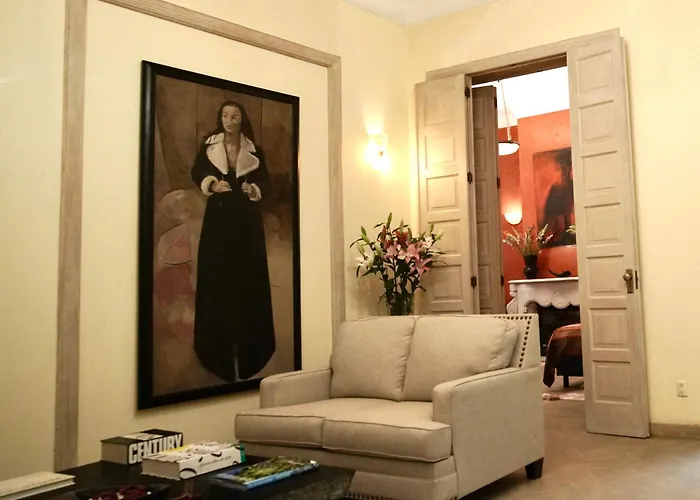 Maison Du Comte Hotel