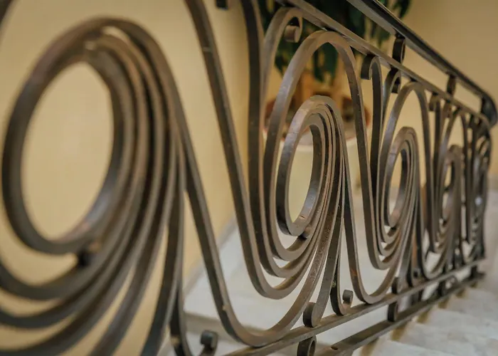 Maison Du Comte Hotel 5*