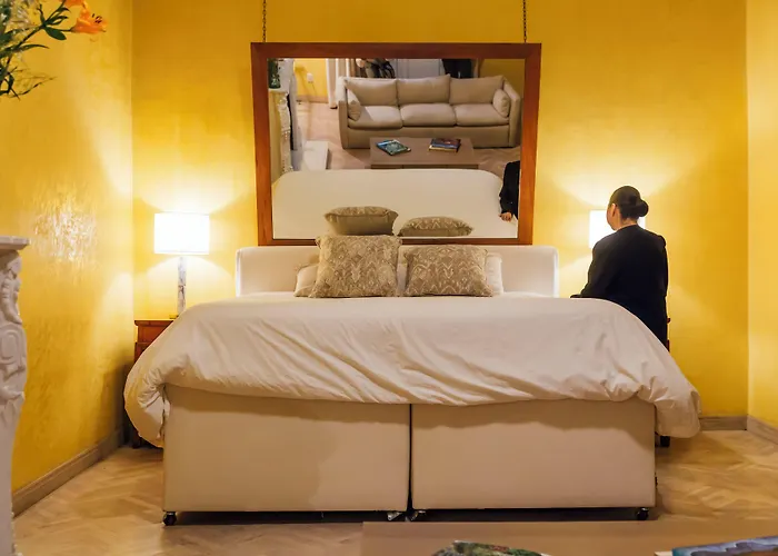 Maison Du Comte Hotel 5*